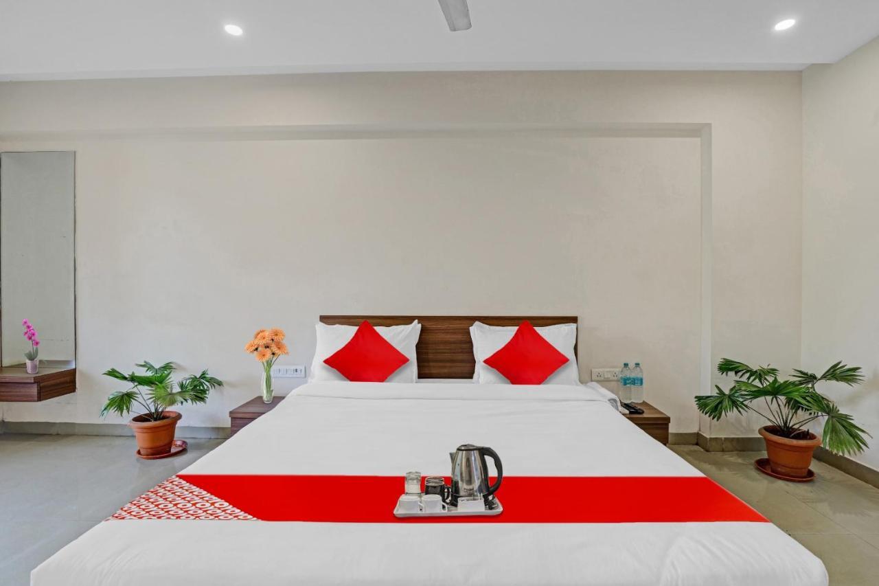 Oyo Flagship Hotel Residency Силвасса Экстерьер фото